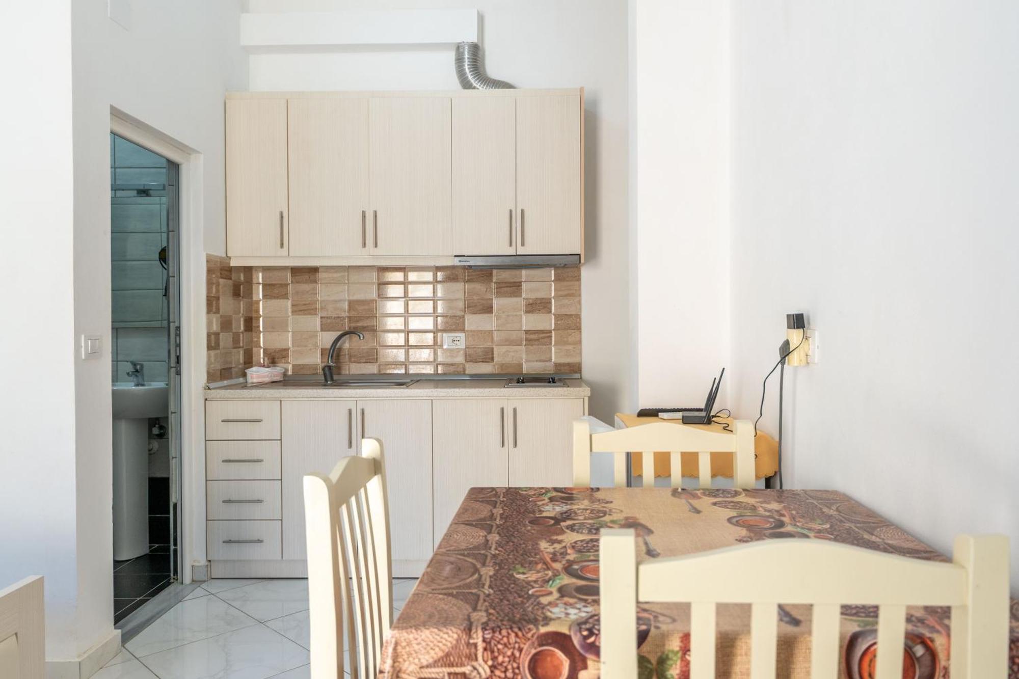 Vila Celi Sarande Bagian luar foto