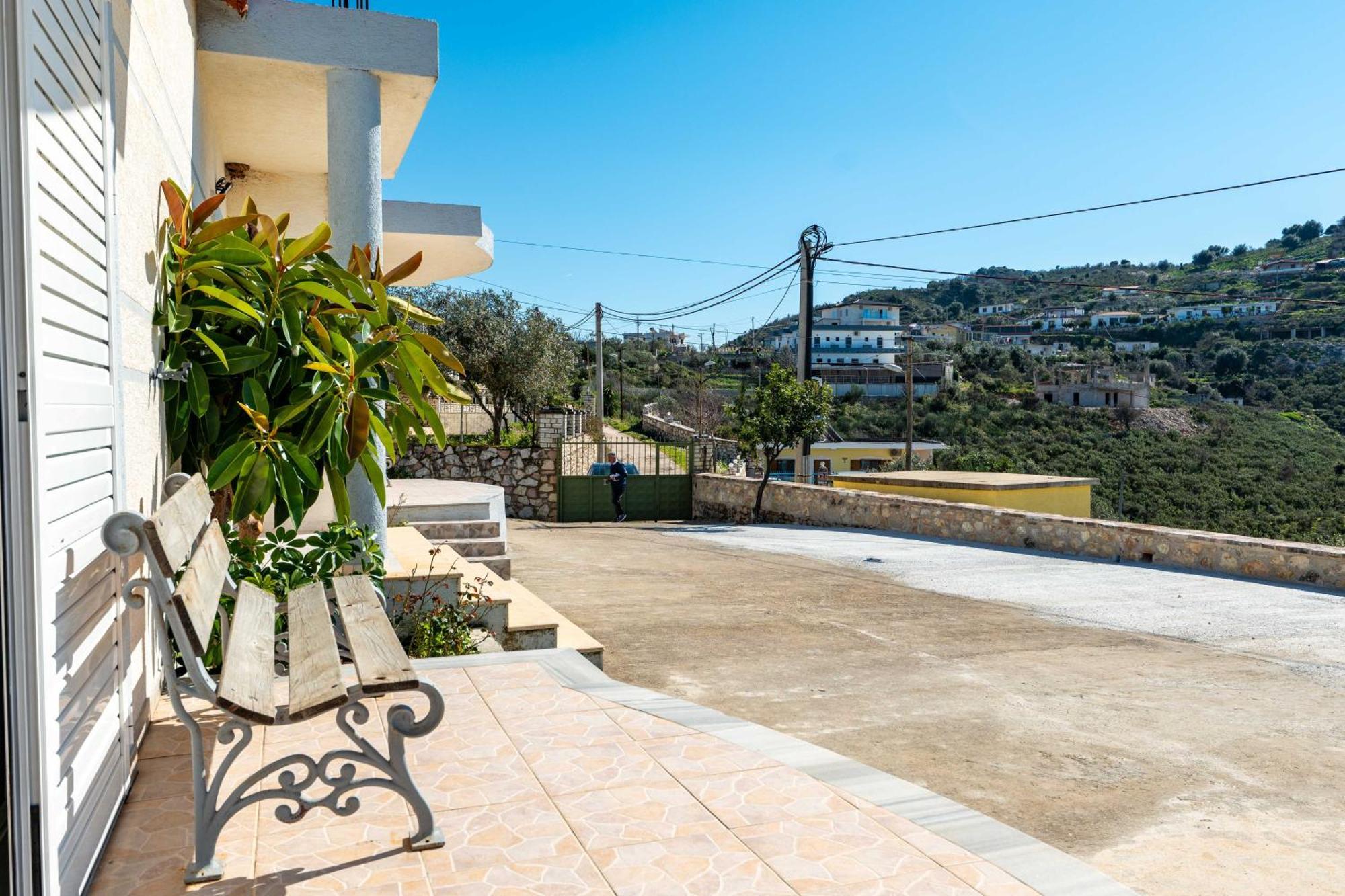 Vila Celi Sarande Bagian luar foto